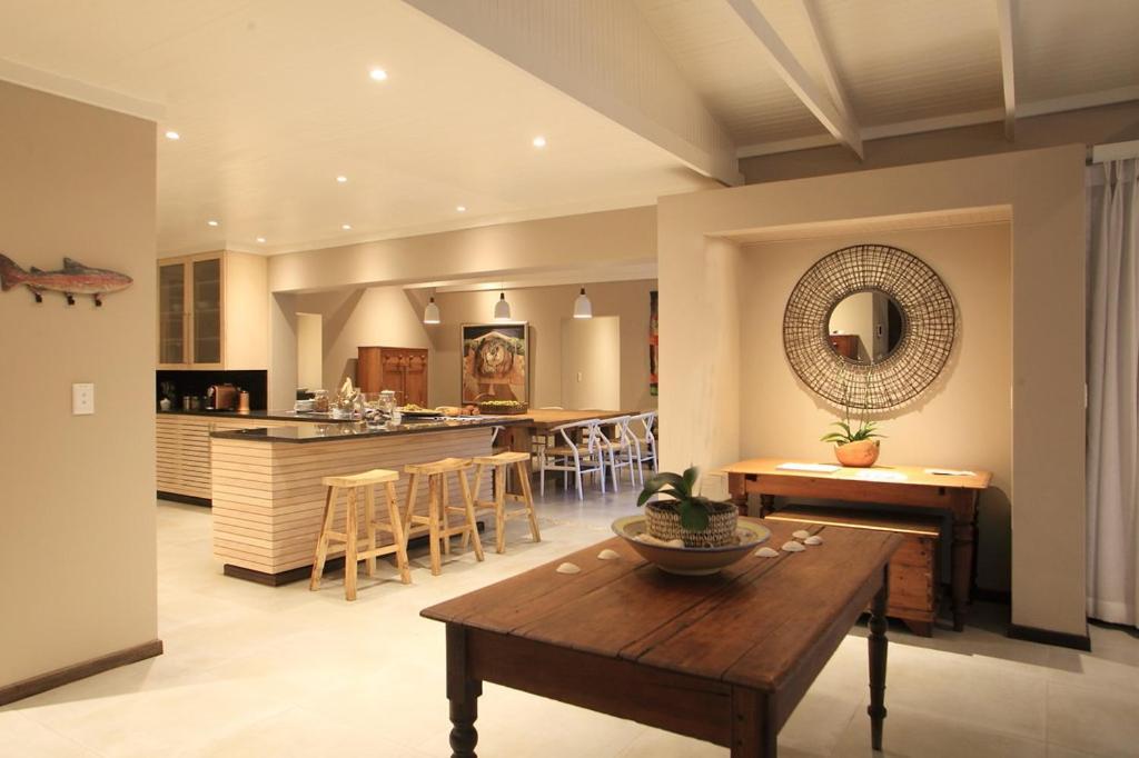 Scallop Lodge Plettenberg Bay Eksteriør billede